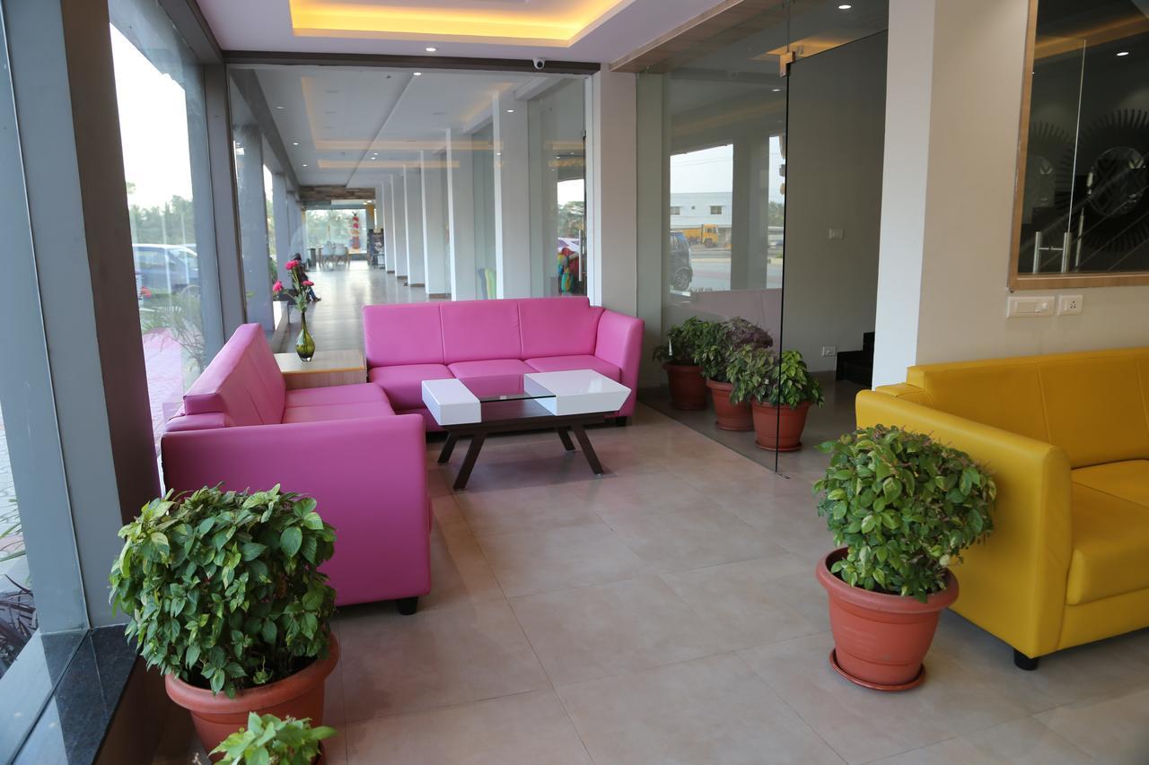 The Palm Residency- Ariyanoor Hotel Salem Bagian luar foto