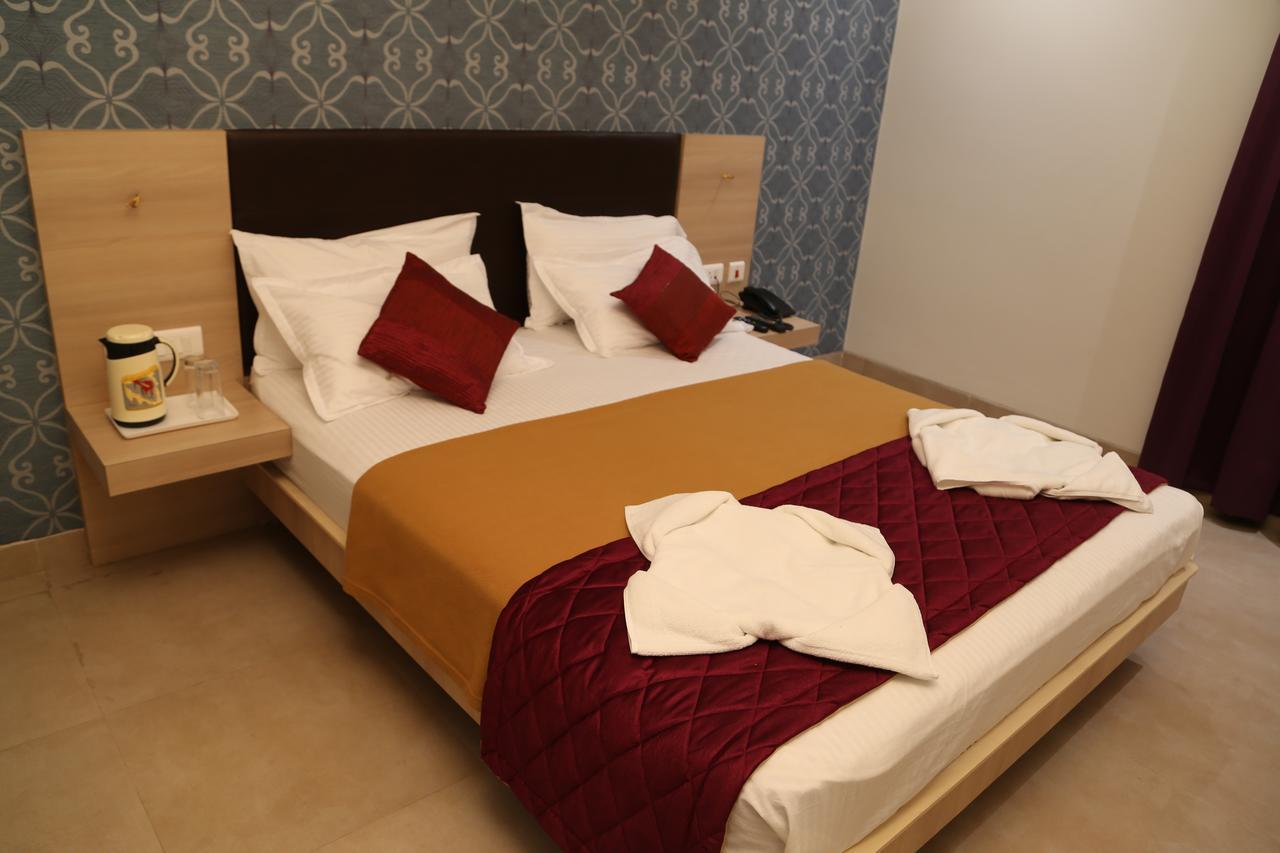 The Palm Residency- Ariyanoor Hotel Salem Bagian luar foto